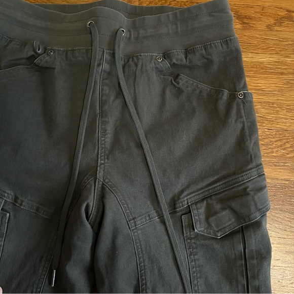 Duluth Trading olive cargo joggers pants women’s 6 gorpcore utility - Picture 3 of 8